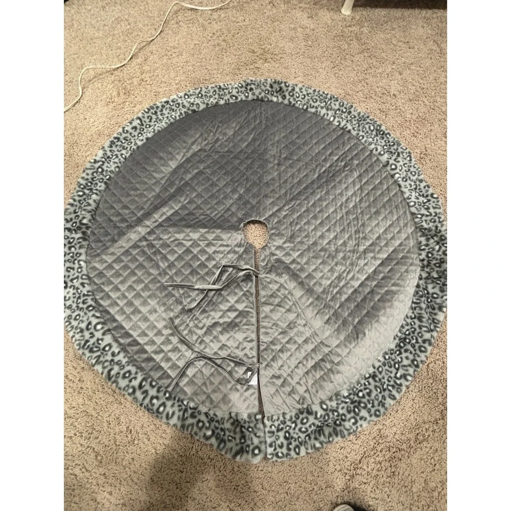 Velvet Quilted Christmas Tree Skirt Animal Print Gray Satin 52